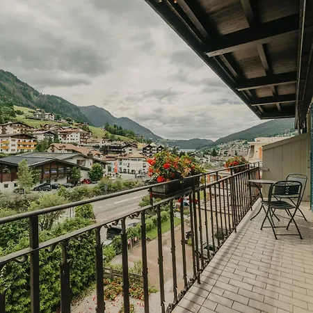 Garni Planaces Hotel 3*