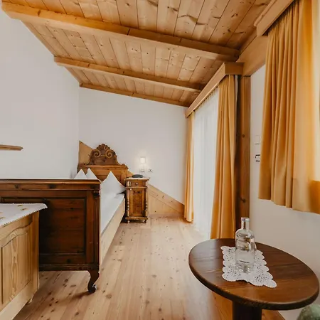 Garni Planaces 3* St. Ulrich in Gröden